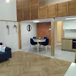 Hola Rewolucji 1905r Апартаменти